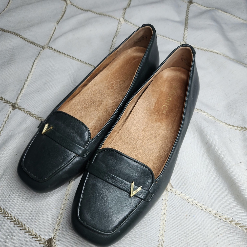 Vionic Hayes Scarab Green Loafers Size 6 Orthotic Support Comfort EUC - Picture 9 of 9